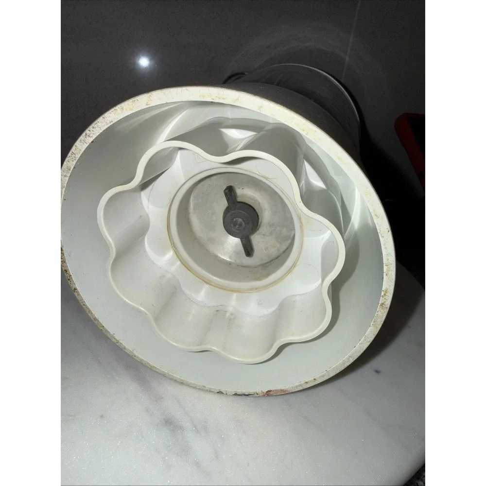 KitchenAid Blender Jar KSB5WW White 40 oz 5 Cup OEM Glass Replacement Pitcher